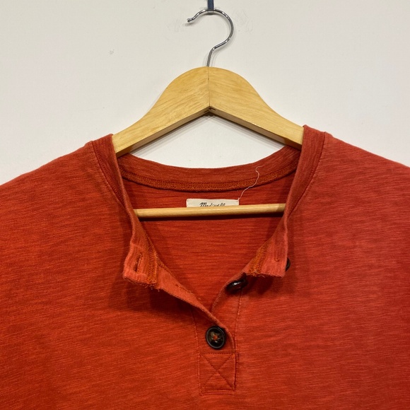 Madewell Red Cotton 1/4 Button T-Shirt Size Small - Picture 3 of 3